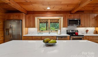 150 Avondale Ridge Rd, Asheville, NC 28803