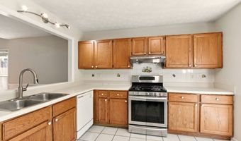 200 Pine Brg, Alpharetta, GA 30022