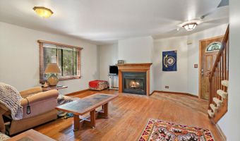 22665 W DEPOT St, Antioch, IL 60002