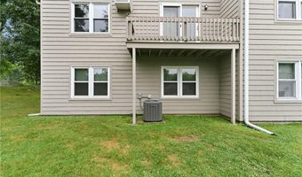 38 Stone Trl B, North Providence, RI 02904