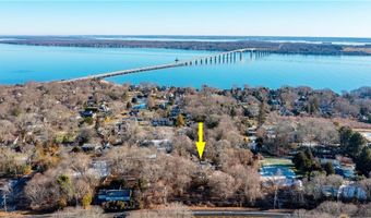 35 Sunset Ave, North Kingstown, RI 02874