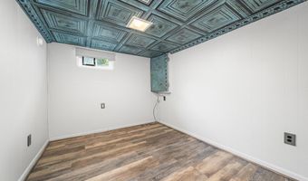6145 12TH St N, Arlington, VA 22205