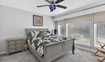 49 Birkdale Rd, Bedford, NH 03110