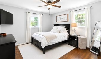 469 East Rd, Belford, NJ 07718