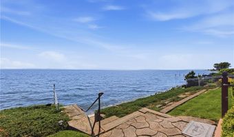 25 Narragansett St, North Kingstown, RI 02852
