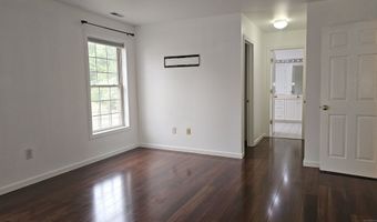 48 Meadow Brook Rd, Brookfield, CT 06804