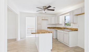 413 TANGLEWOOD Dr, Princeton, WV 24740