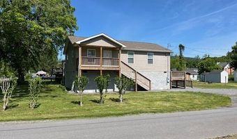127 Calhoun St, Alderson, WV 24910