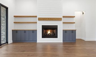 3076 Avilla Manor Trl, Alexander, AR 72002