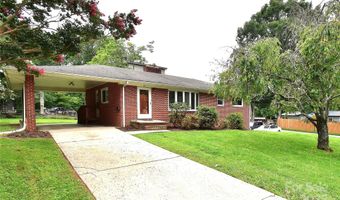 20 Sand Hill School Rd, Asheville, NC 28806