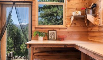 464 Collier View Rd, Cascade, ID 83611