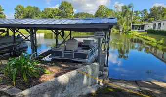 11 Lakeview Dr, Astatula, FL 34705