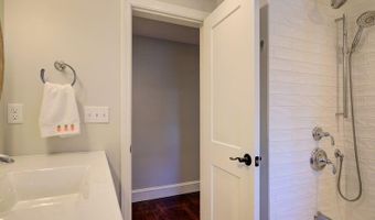 18 Sylvan Ter, Newport, RI 02840