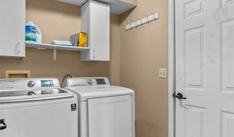 2535 Barrett Springs Dr, Ballwin, MO 63021