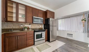 1020 Green St 208, Honolulu, HI 96822