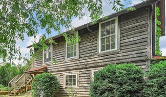 33 S 11TH St, Akron, PA 17501