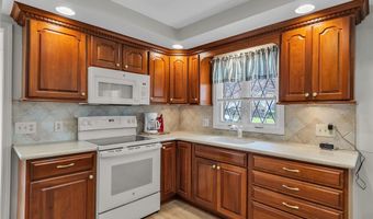 47 Terrylynn Dr, Angola, NY 14006