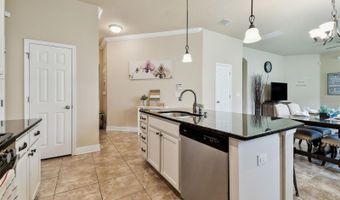 6934 OLD BENTON Dr, Apollo Beach, FL 33572