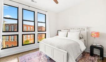 501 E 37th St E, Charlotte, NC 28205