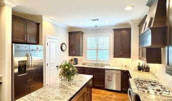 737 Queens Way, Auburn, AL 36830