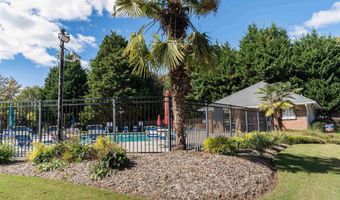 864 Thornbird Cir, Boiling Springs, SC 29316