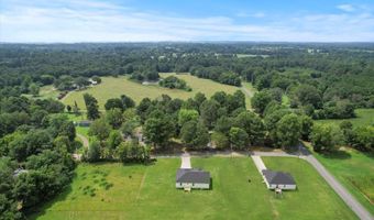 53 Sand Rock Ln, Albertville, AL 35950