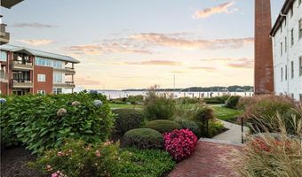 341 Thames St 209 S, Bristol, RI 02809