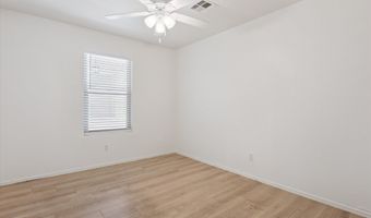1722 N COMANCHE Dr, Chandler, AZ 85224