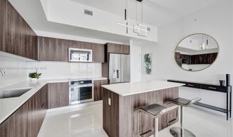 2960 NE 207th St 05, Aventura, FL 33180