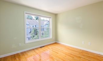 702 Sienna Dr 702, Danbury, CT 06810