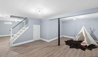 36 Deerfield St, Bergenfield, NJ 07621