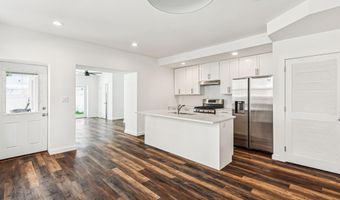 451 GREEN Ln, Philadelphia, PA 19128