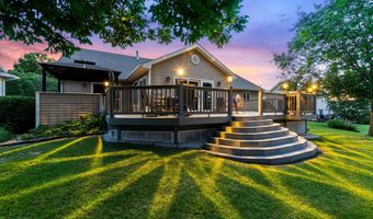 835 S 11th St, Adel, IA 50003