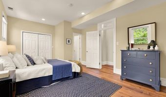 1231 FRANKLIN St NE, Washington, DC 20017