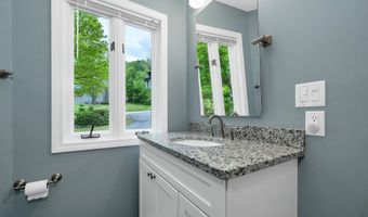 32 Merrill Rd, Campton, NH 03223