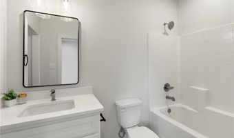 1104 Berkeley St, College Station, TX 77840