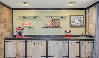 518 DARTMOUTH Ln, Cheyenne, WY 82009