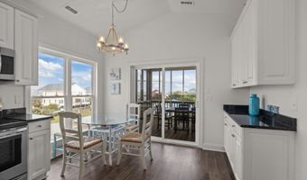 106 Willis Ave A, Atlantic Beach, NC 28512