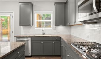 268 Garnet Dr, Acworth, GA 30101