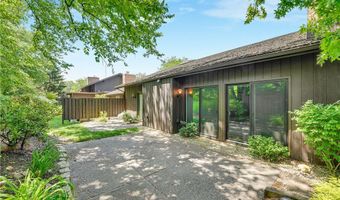 455-55 Meadowview Dr, Aurora, OH 44202
