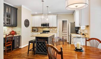 216 Wendhurst Ct, Apex, NC 27502
