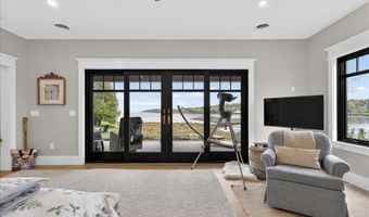 16 Blacks Lndg, Belfast, ME 04915