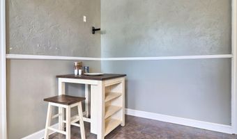 28 Manning Blvd 2, Albany, NY 12203