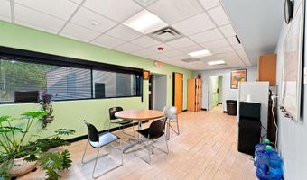 2290 S Hamilton Rd, Columbus, OH 43232