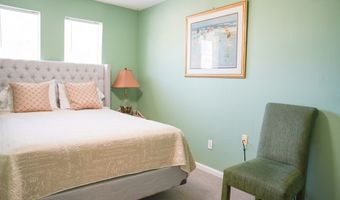 8 Apalachee St, Apalachicola, FL 32320