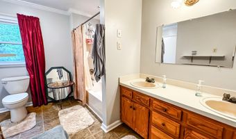 5728 Carriagehouse Ct, Apex, NC 27539