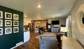 1008 S 10th Ave, Britton, SD 57430