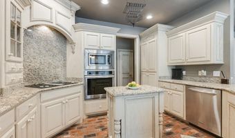 7908 NW 48th St, Bethany, OK 73008