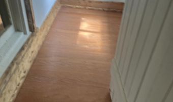 6 Henry St, Amsterdam, NY 12010