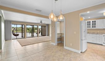 652 LAKE VILLAS Dr D, Altamonte Springs, FL 32701